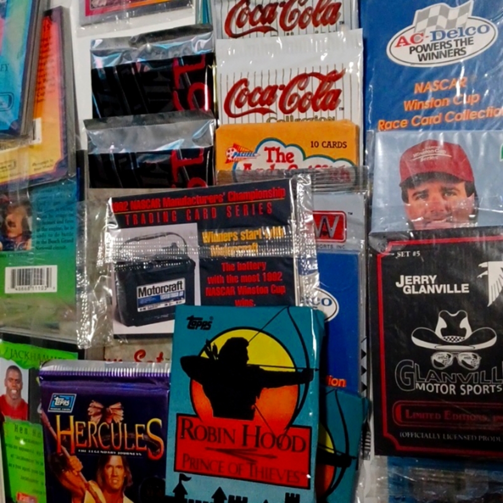 35 Sealed Packs Random Collector Cards